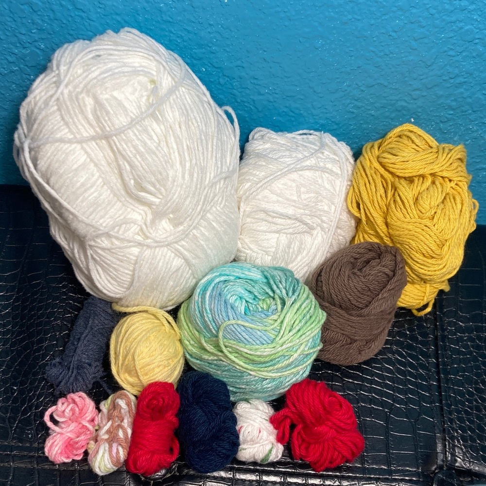 398g / 14.4 ounces Soft and Firm Cotton Mixed Yarn Bundle